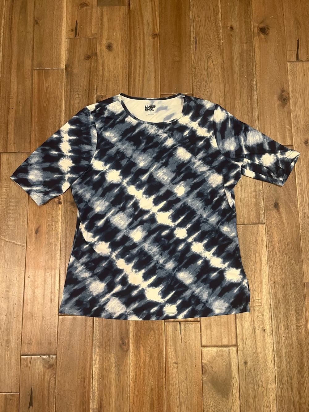 Lands' End Women's Crewneck Elbow Sleeve Rash Guard UPF 50+ Navy White Tie-Dye M